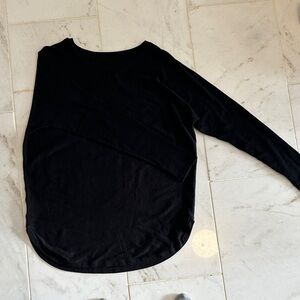Lululemon Black Women's Knit Light Sweater